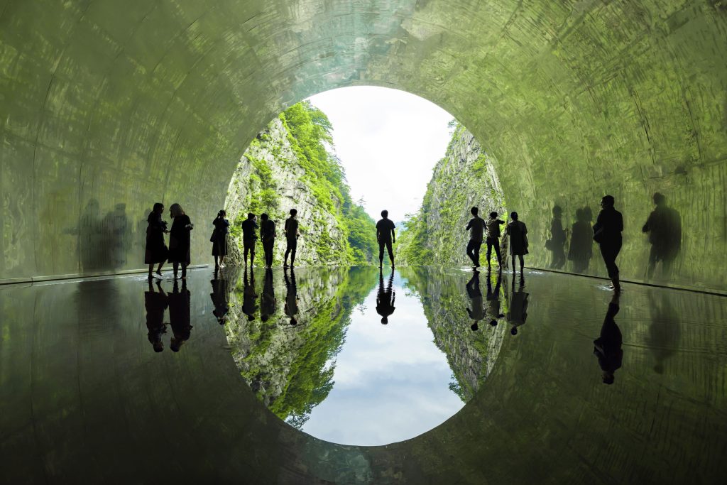 Ma Yansong / MAD Architects, “Tunnel of Light” Photo: Nakamura Osamu